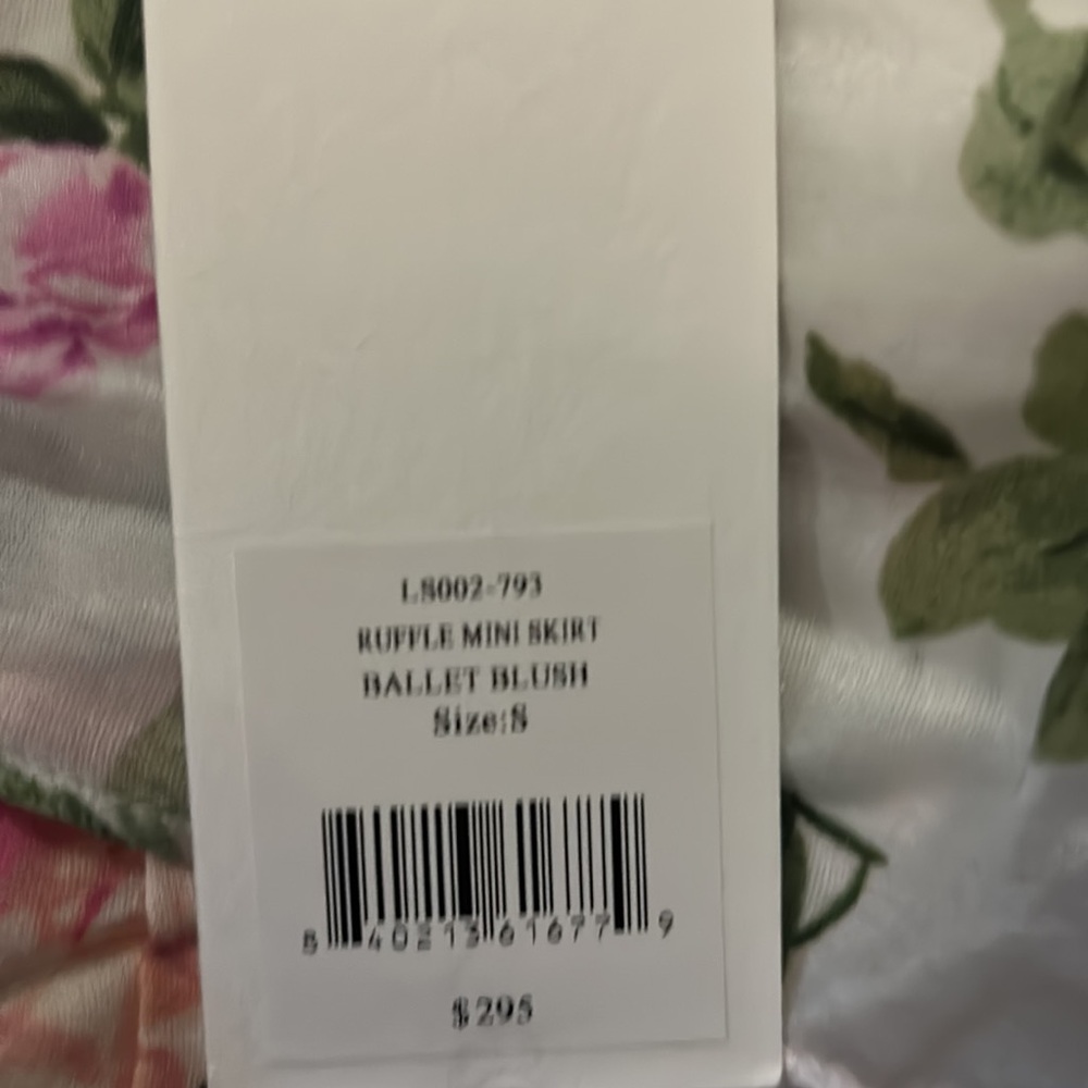 Loveshackfancy ruffle mini skirt sz s nwt - Picture 2 of 3